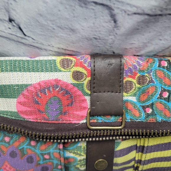 Designated purse in multi color pattern European - Picture 13 of 14